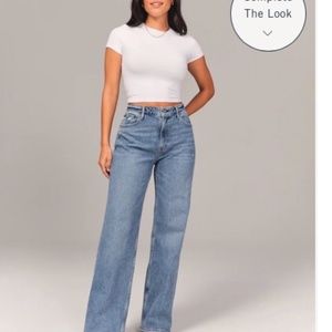 Abercrombie Curve Love High Rise 90s Relaxed Jean in Medium Wash